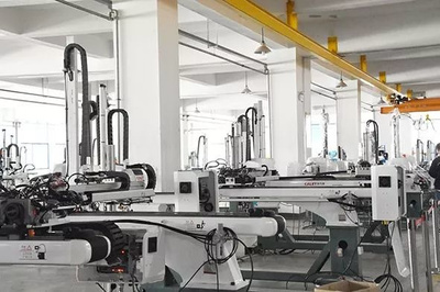 智能機械手 引領(lǐng)自動化浪潮，智能工廠的未來已至